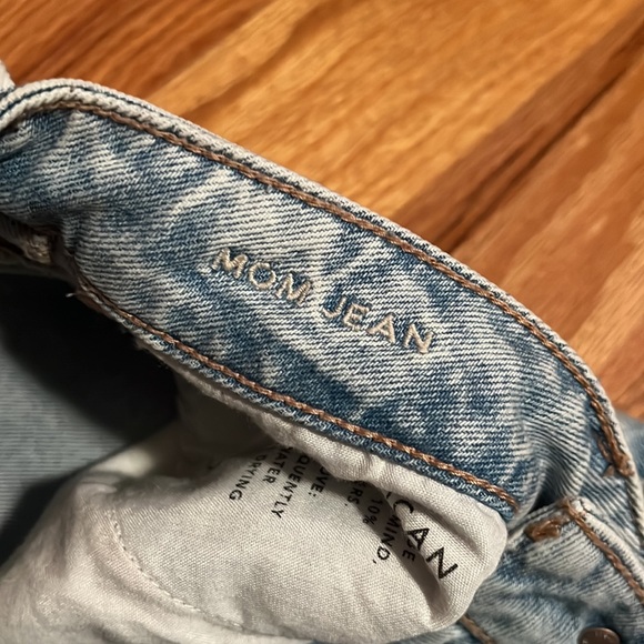 AE Strigid ripped mom jean - Picture 5 of 7